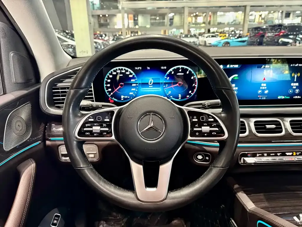 Mercedes-Benz GLE — фото 9