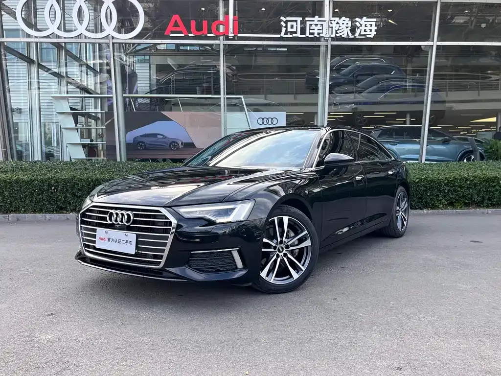 Audi A6L — фото 1