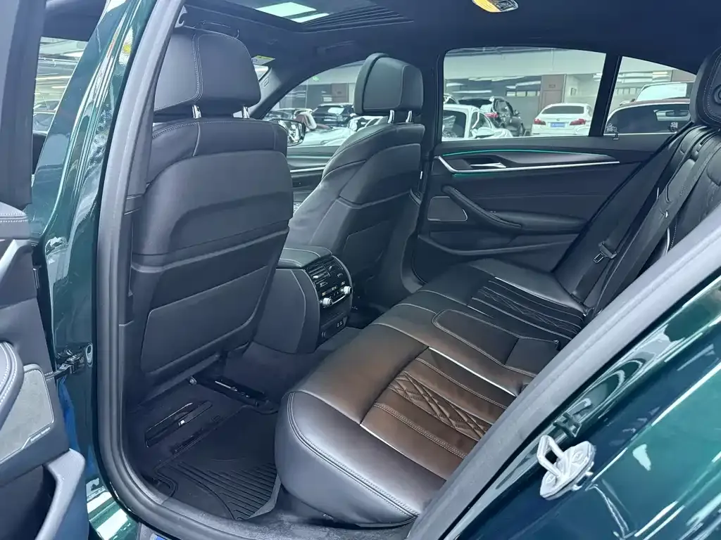 BMW 5 Series (Import) — фото 7