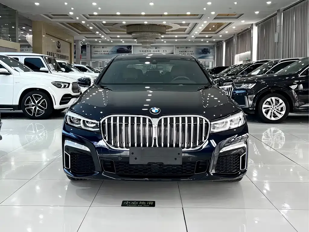 BMW 7 Series — фото 3