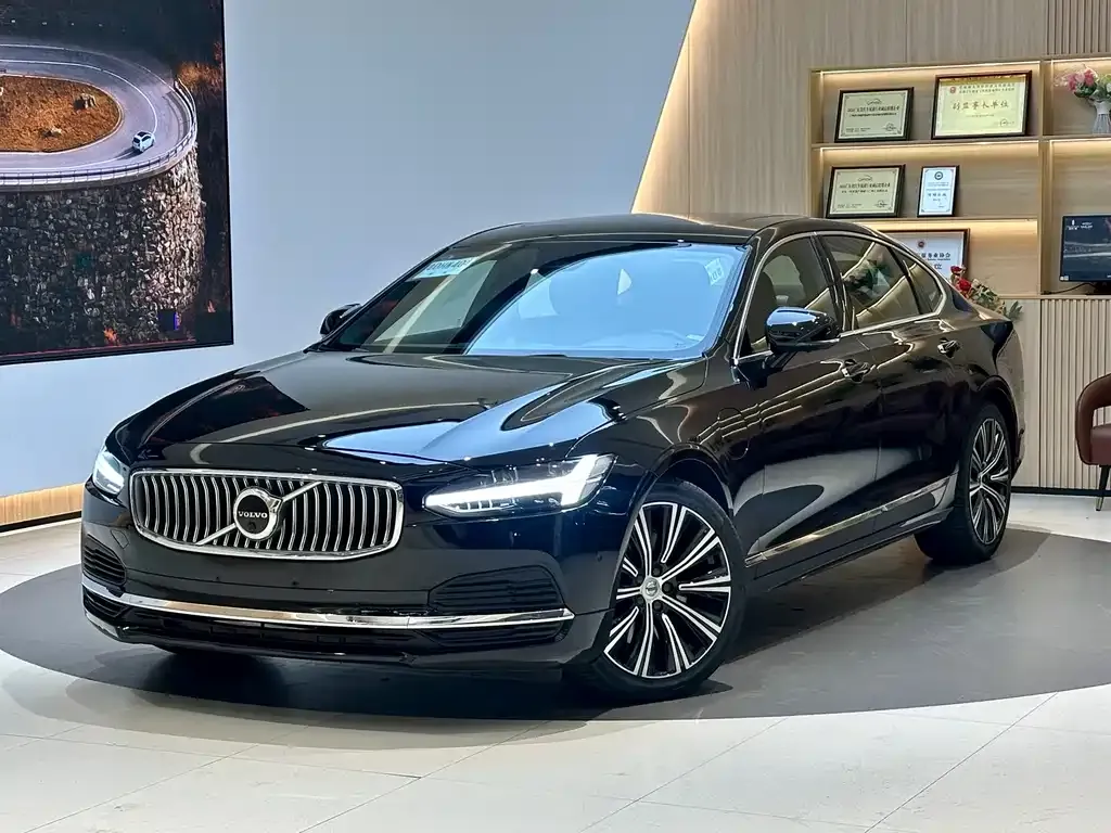 Volvo S90 PHEV — фото 1