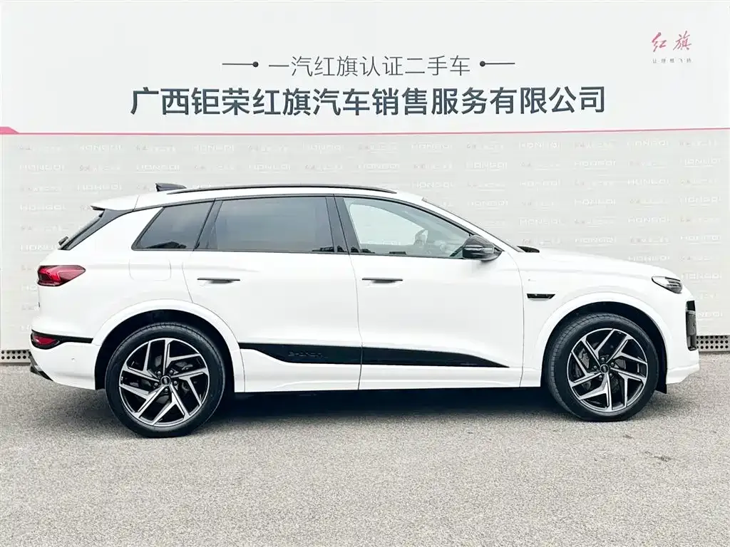 Audi Q6L e-tron — фото 4