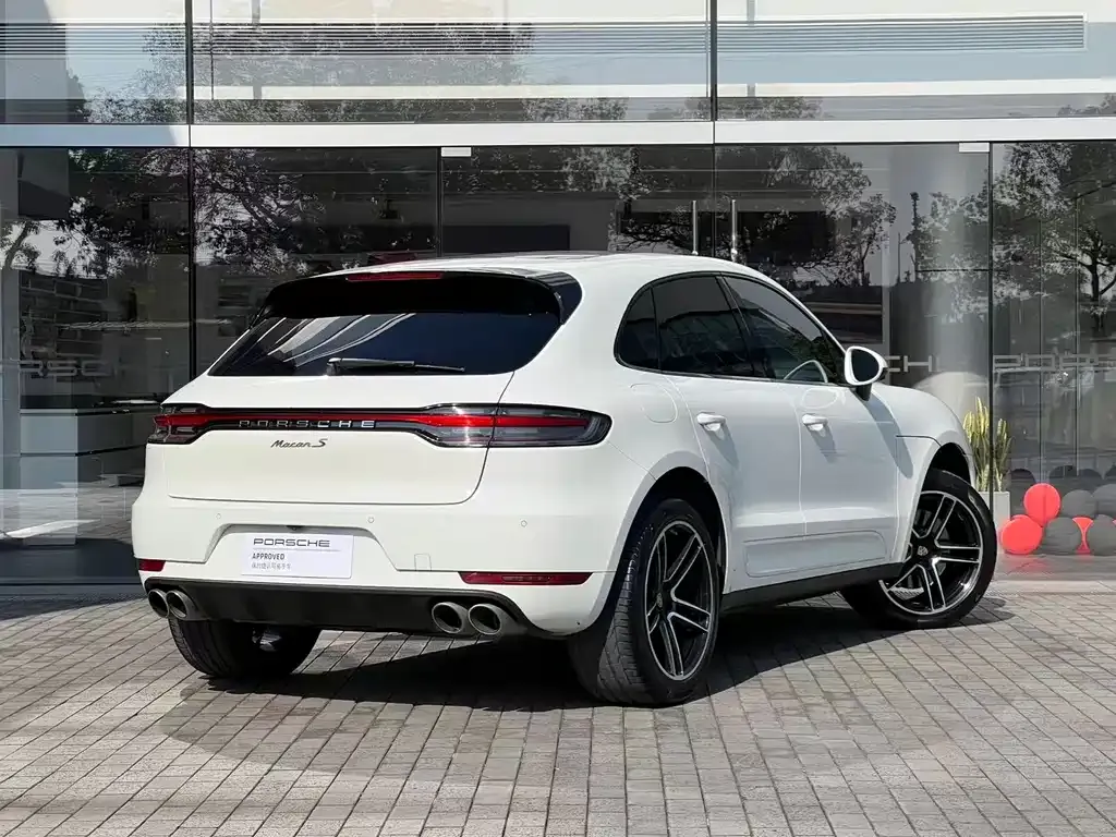 Porsche Macan — фото 7