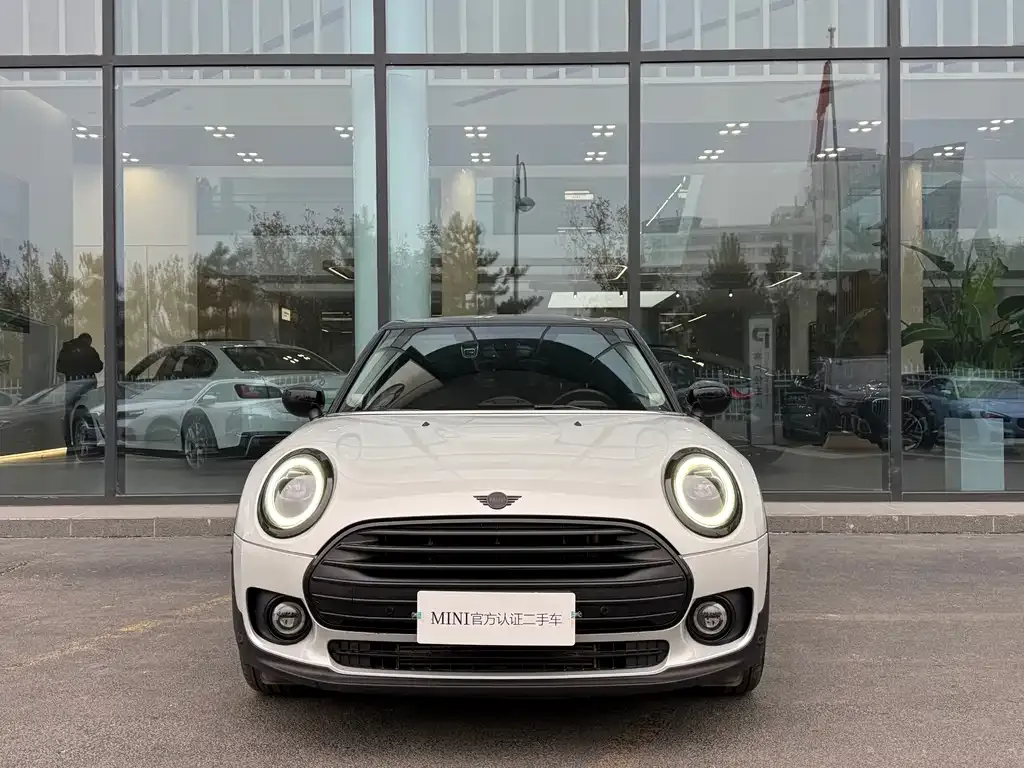MINI Clubman — фото 2