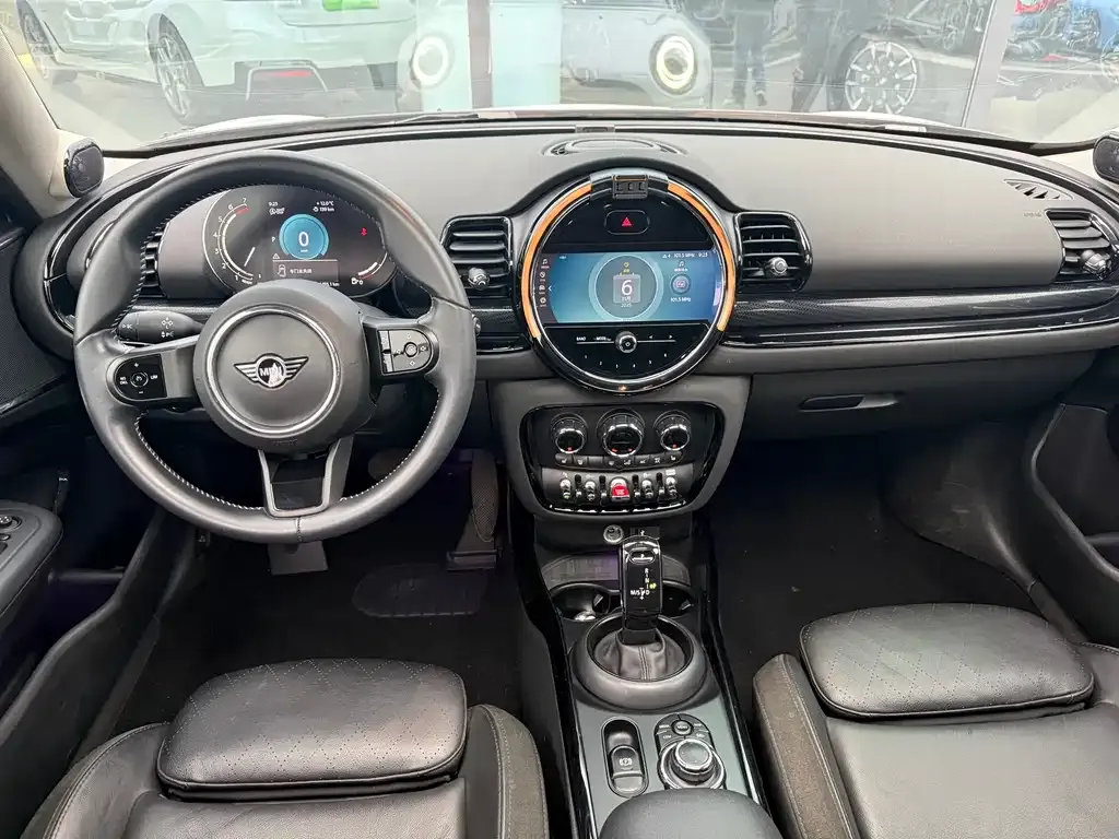 MINI Clubman — фото 5