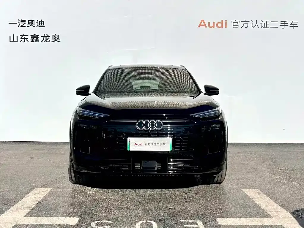 Audi Q6L e-tron — фото 2