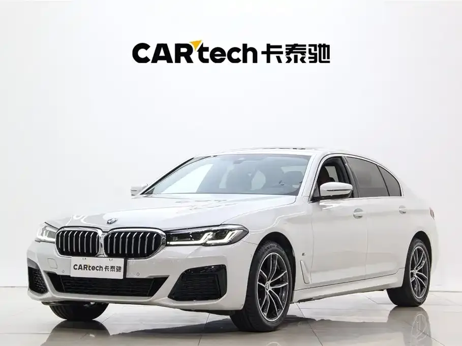 BMW 5 Series — фото 1