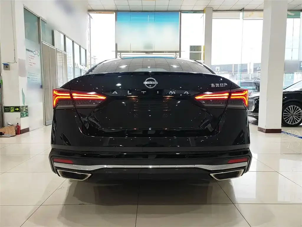 Nissan Teana — фото 7