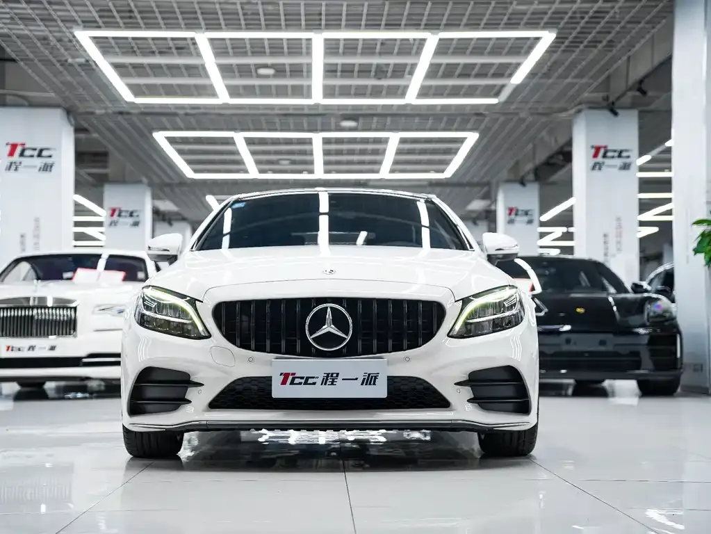 Mercedes-Benz C-Class (Import) — фото 2