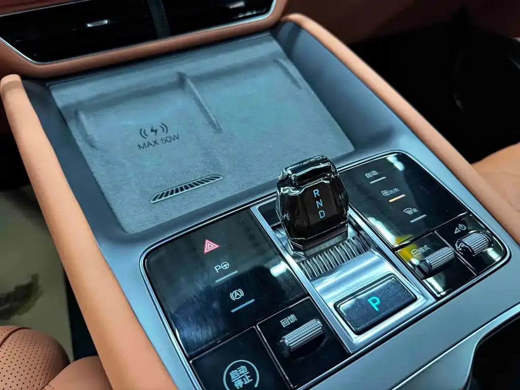 BYD Seal 07 EV — фото 10