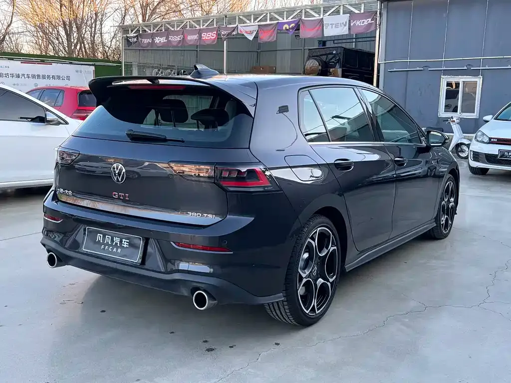 Volkswagen Golf GTI — фото 3