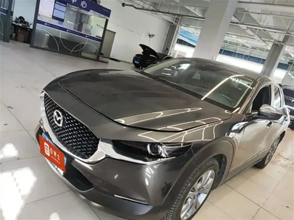 Mazda CX-30 — фото 1