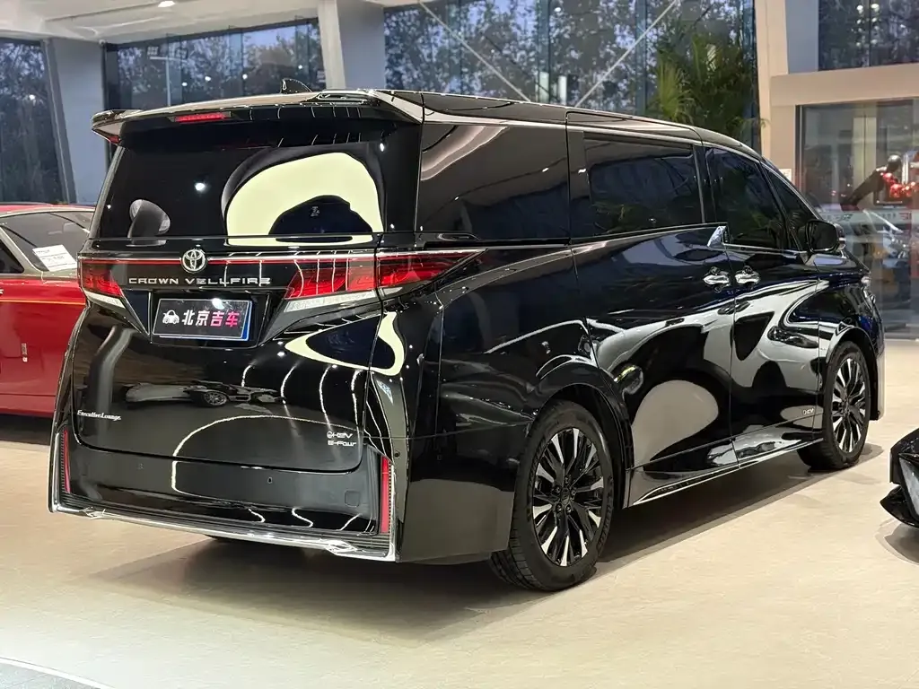 Toyota Vellfire — фото 6