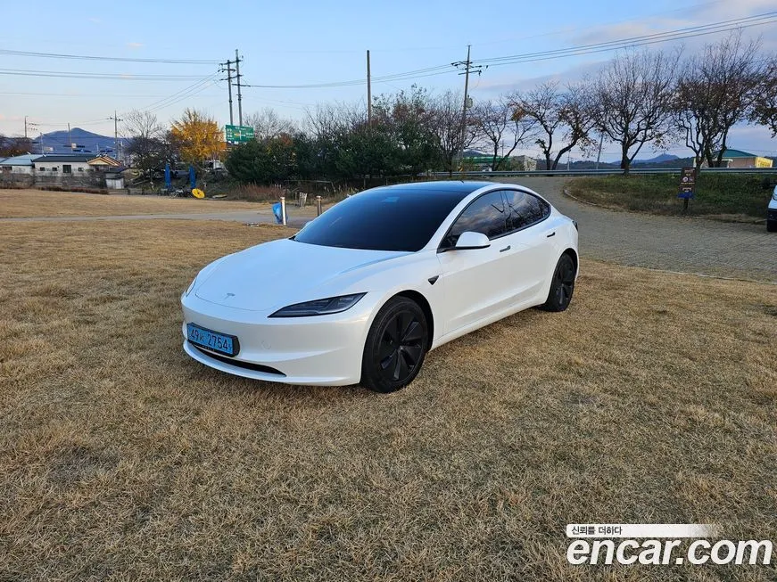 Tesla Model 3 — фото 1
