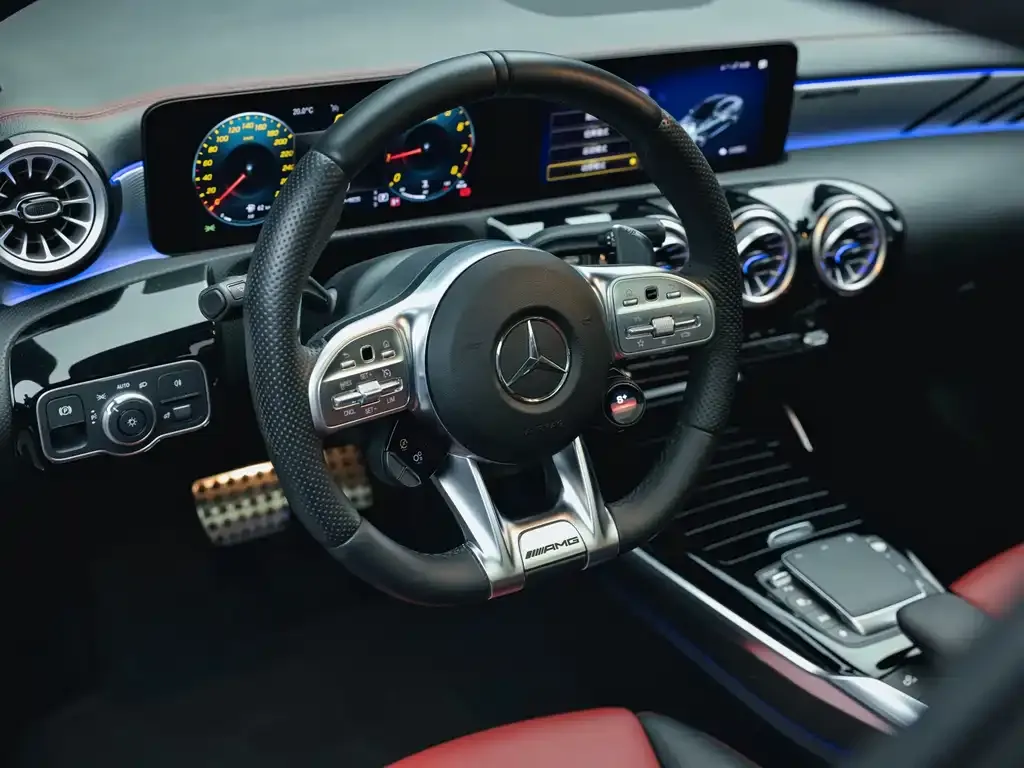 Mercedes-Benz A-Class AMG — фото 7