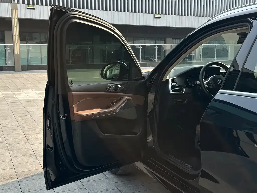 BMW X5 (Import) — фото 10