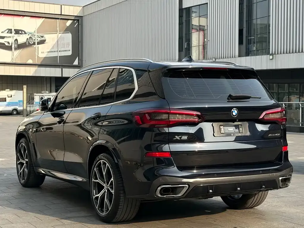 BMW X5 (Import) — фото 4