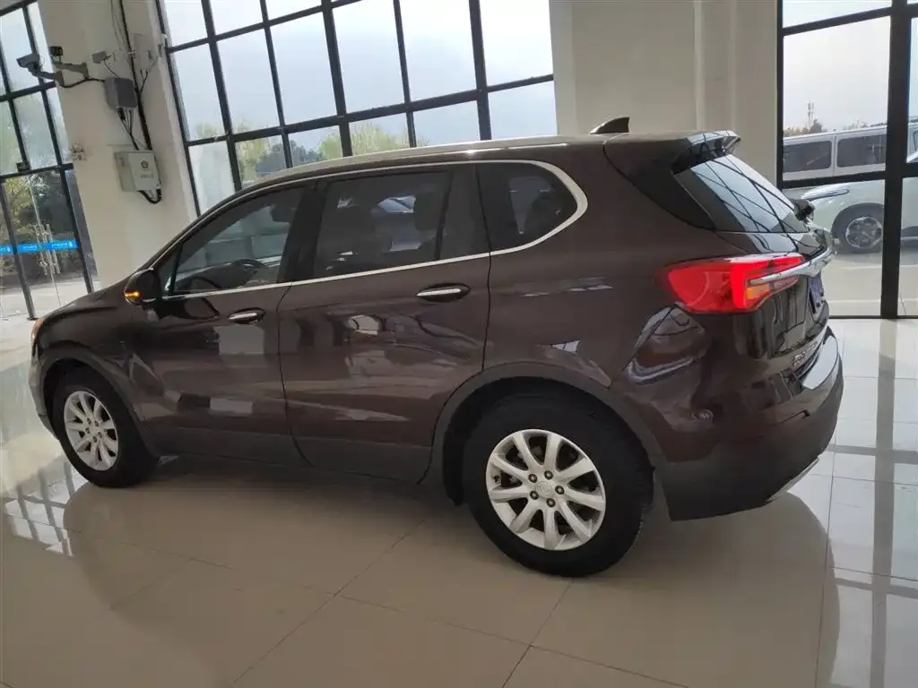 Buick Envision Plus — фото 5