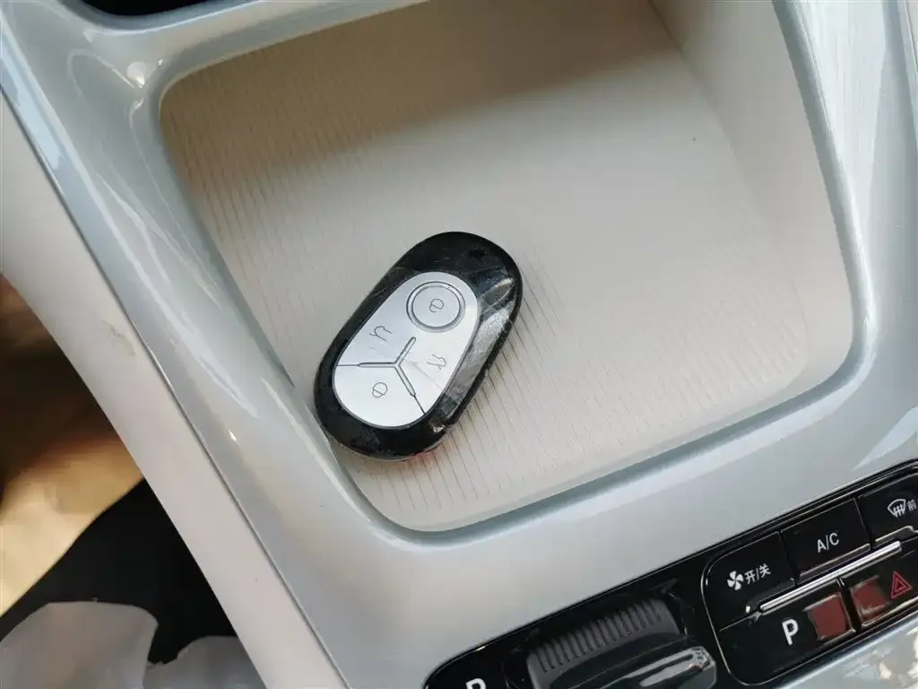 Geely Starburst — фото 9