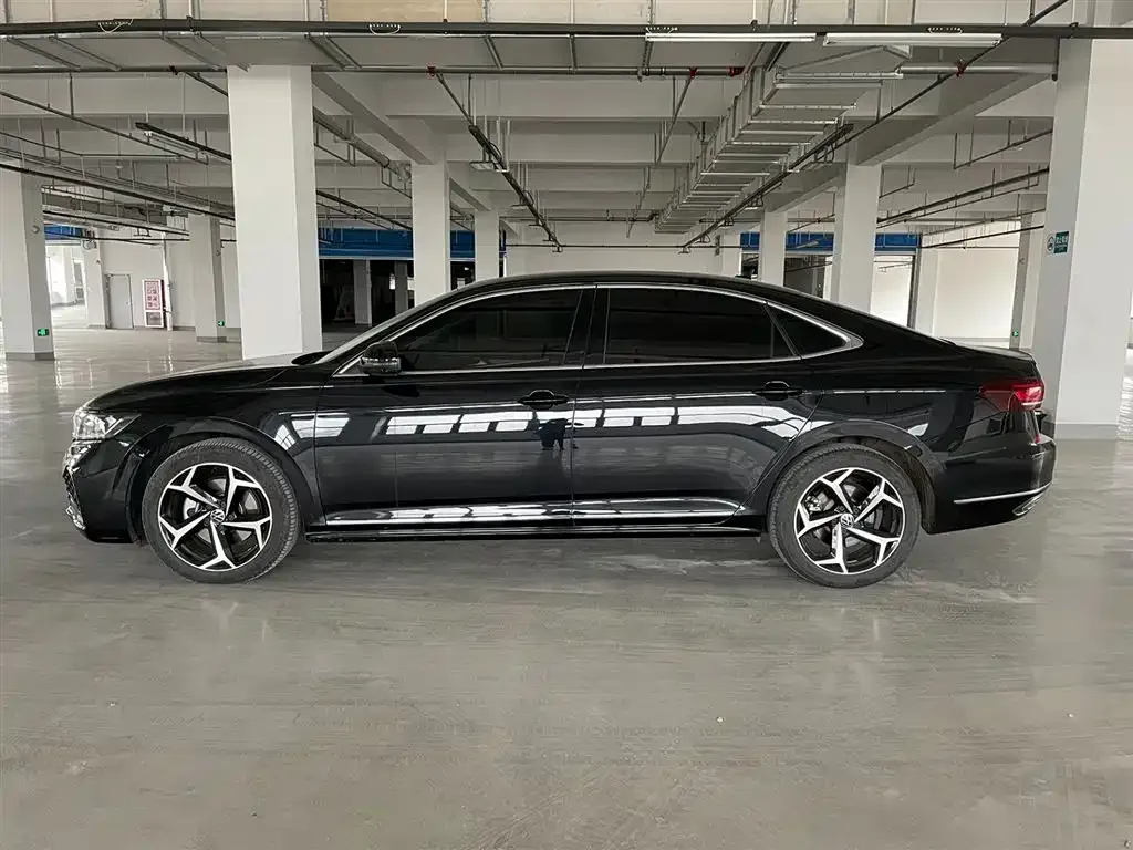 Volkswagen Passat — фото 3