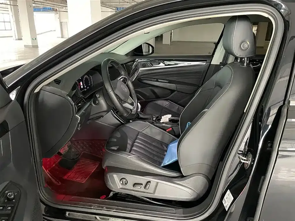 Volkswagen Passat — фото 8