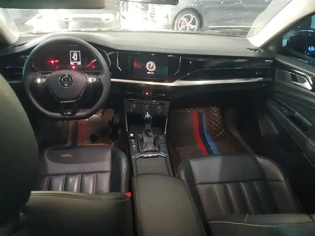 Volkswagen Passat — фото 10