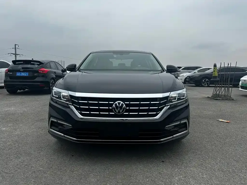 Volkswagen Passat — фото 2