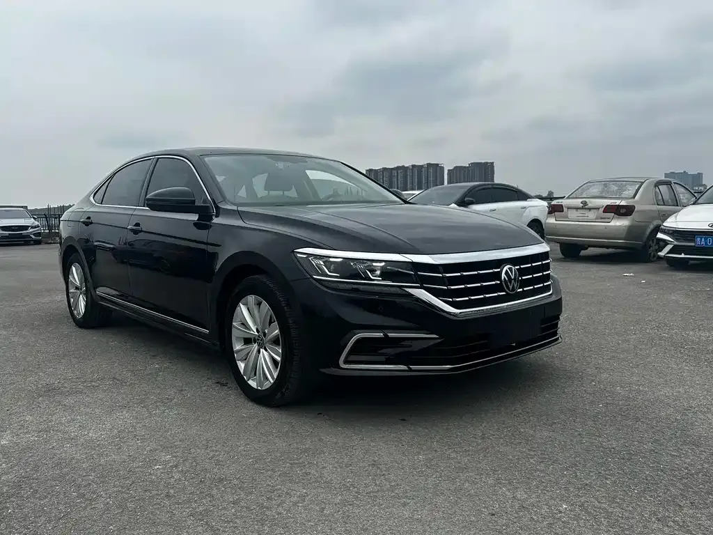 Volkswagen Passat — фото 3