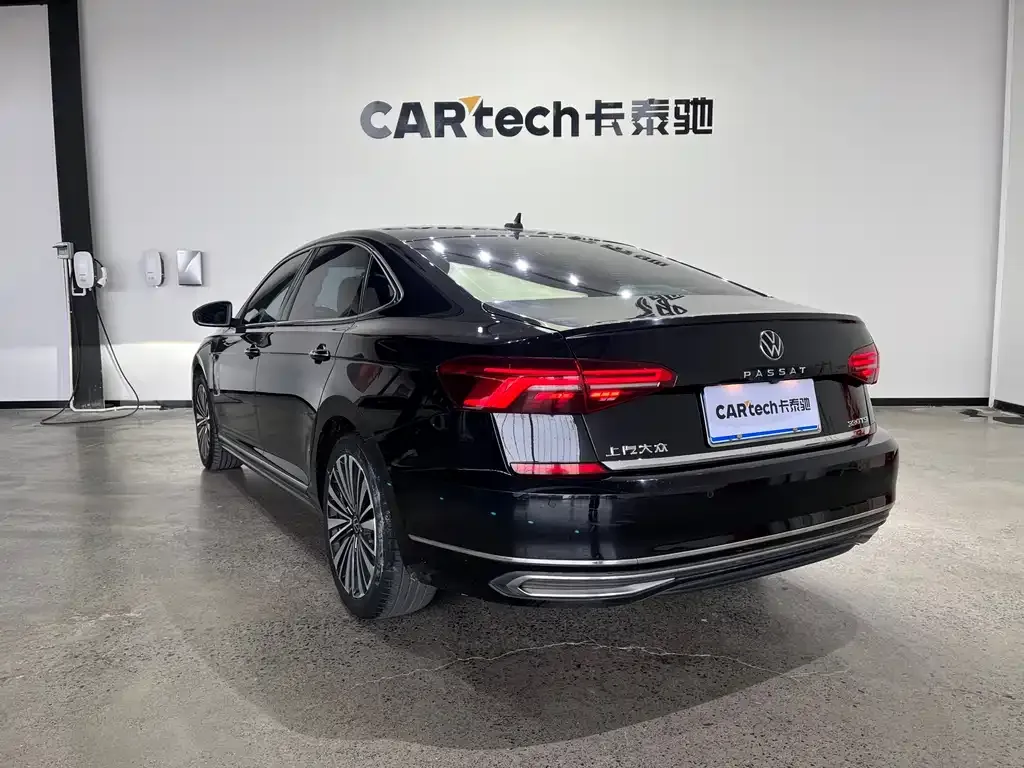 Volkswagen Passat — фото 4