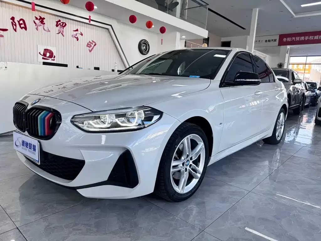 BMW 1 Series — фото 1