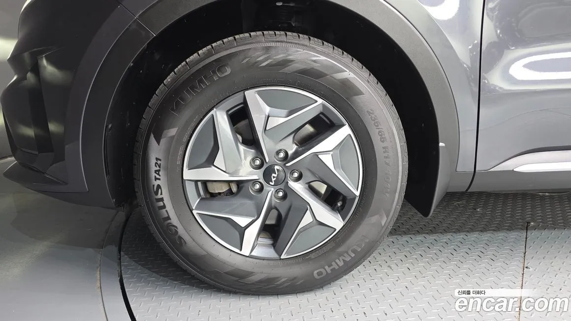 Kia Sorento — фото 5