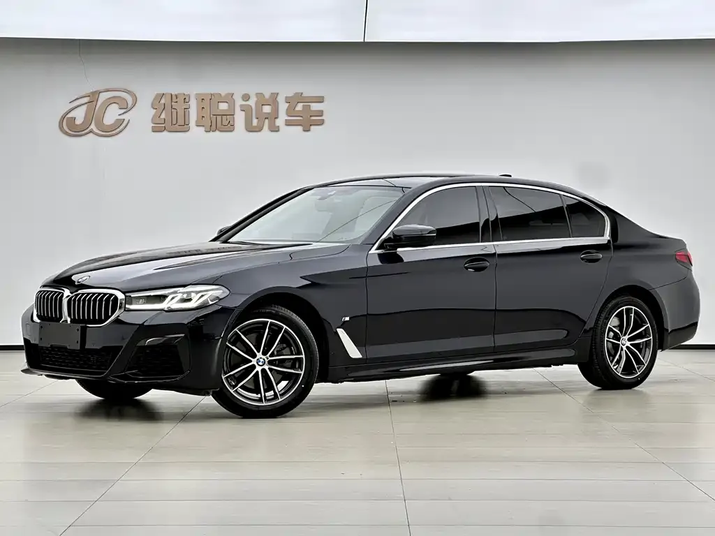 BMW 5 Series — фото 1