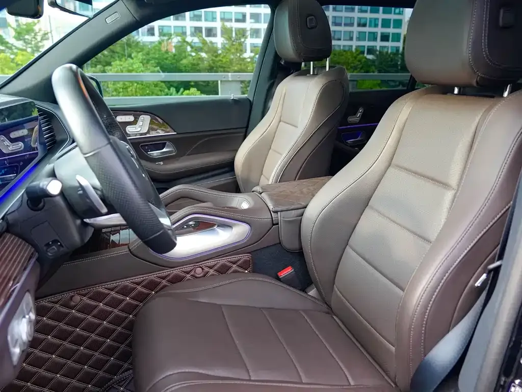 Mercedes-Benz GLS — фото 10