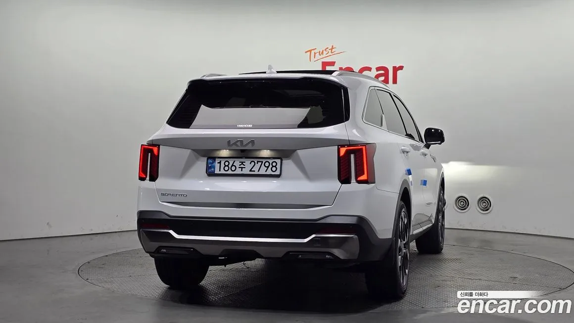Kia Sorento — фото 4