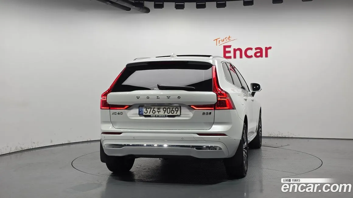 Volvo XC60 — фото 4