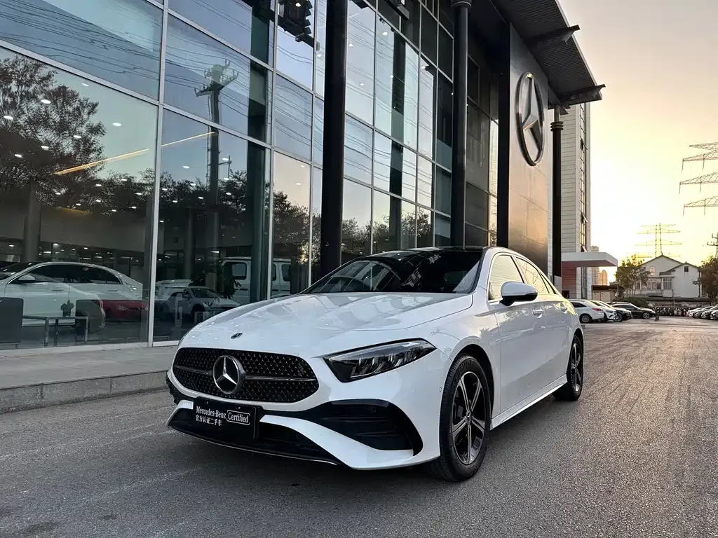 Mercedes-Benz A-Class — фото 1