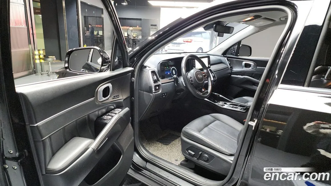 Kia Sorento — фото 10