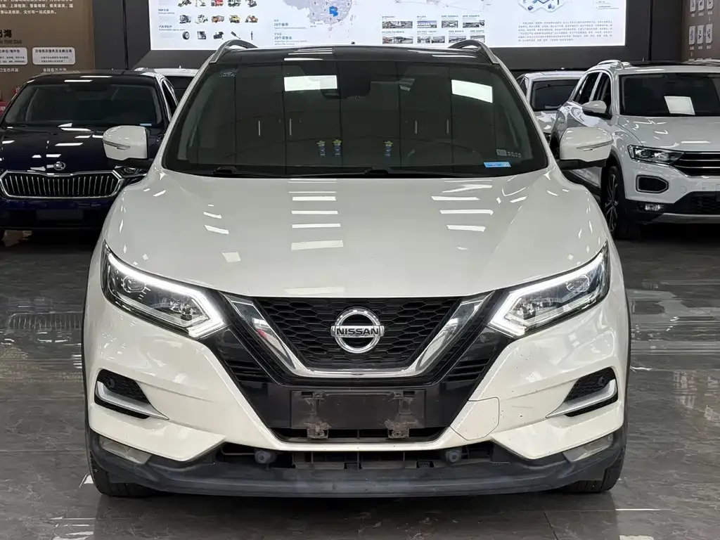 Nissan Qashqai — фото 2