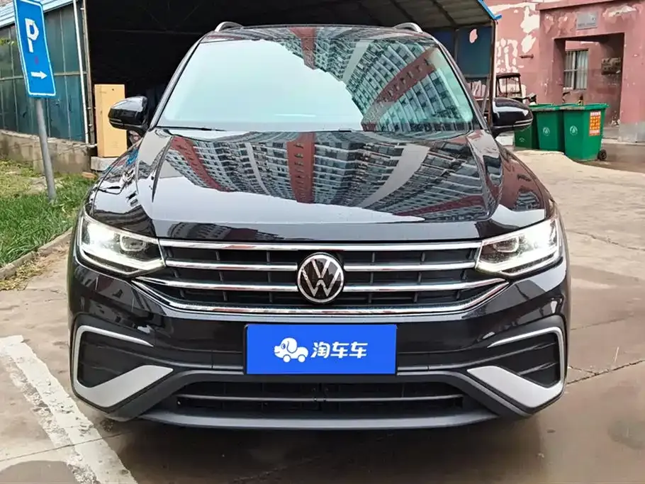 Volkswagen Tiguan L — фото 2