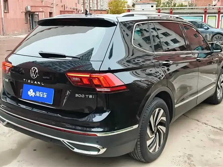 Volkswagen Tiguan L — фото 3