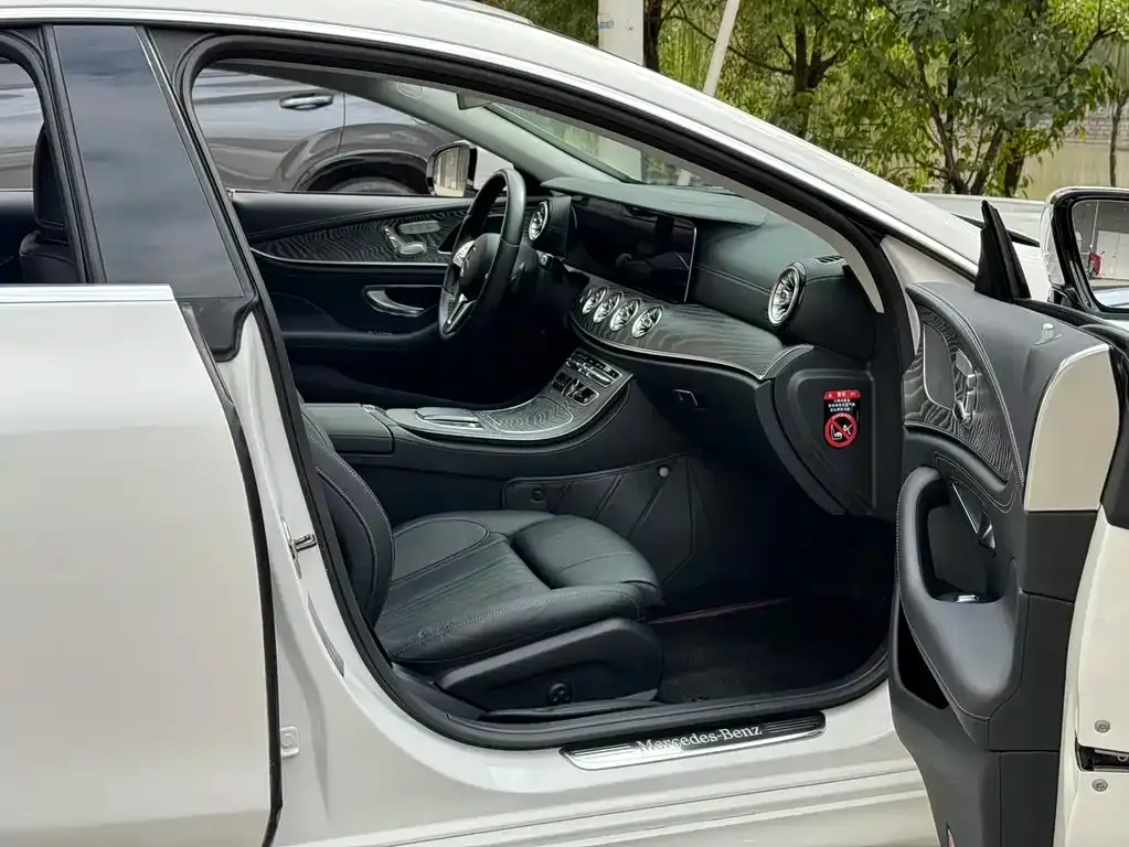 Mercedes-Benz CLS — фото 10