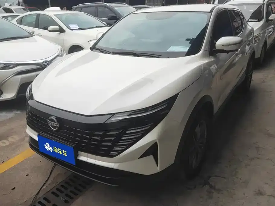 Nissan Qashqai — фото 1