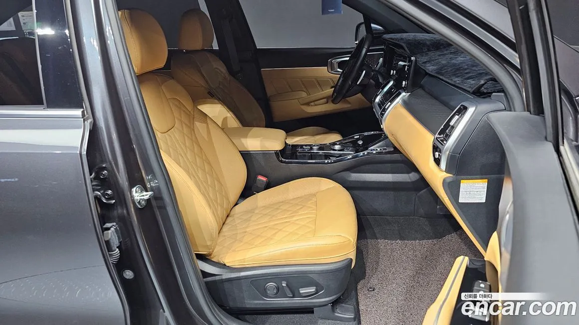 Kia Sorento — фото 10