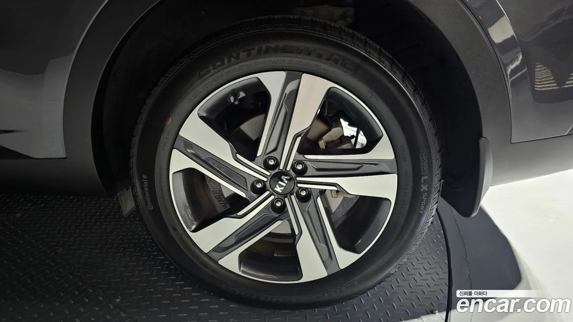 Kia Sorento — фото 5