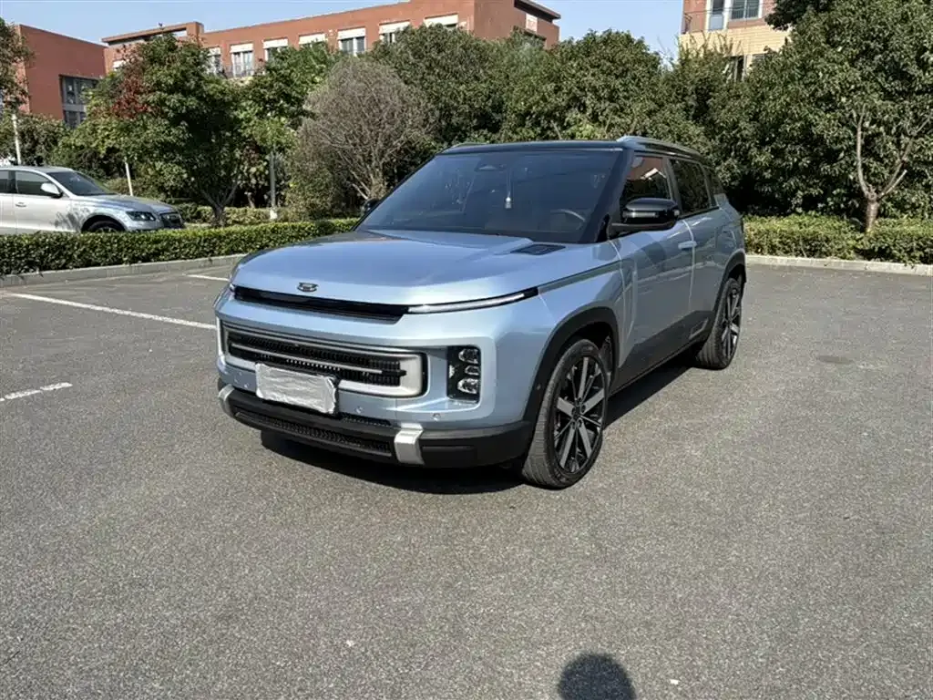 Geely Icon — фото 1