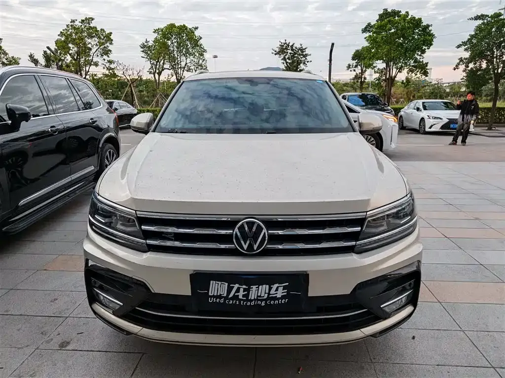 Volkswagen Tiguan L — фото 3