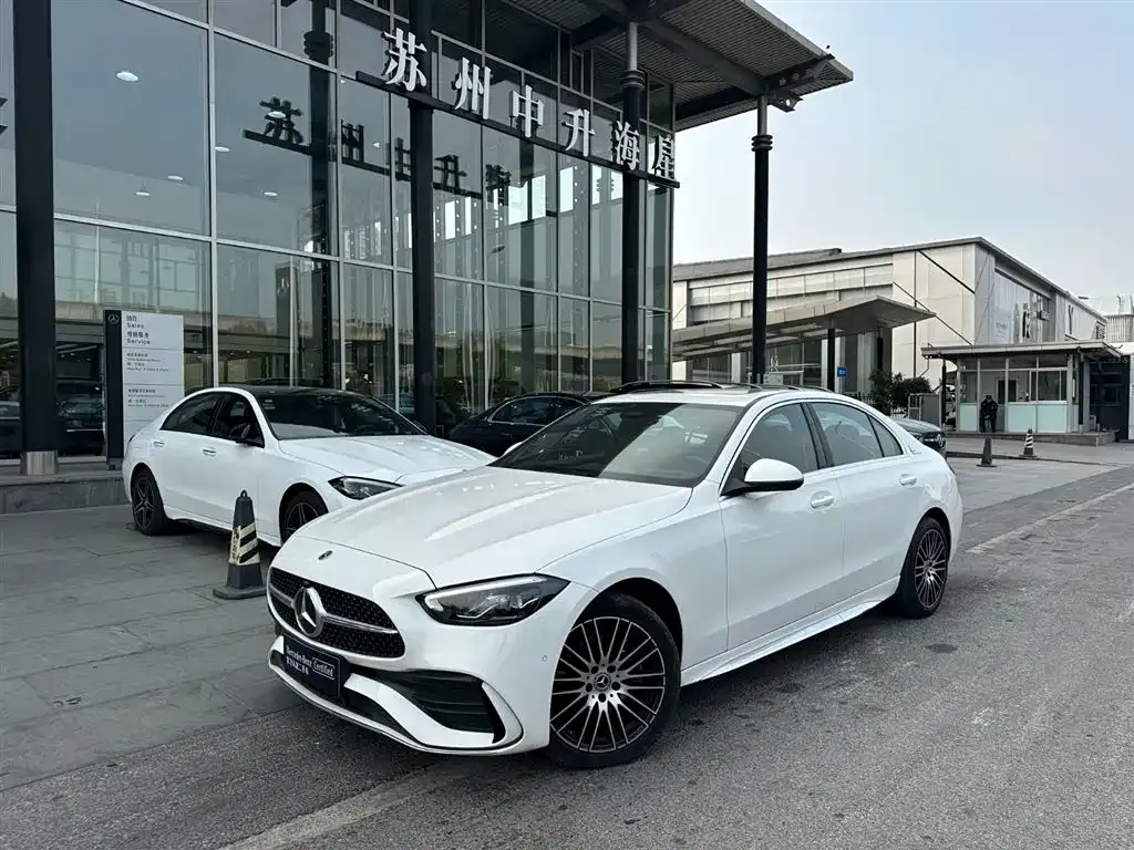 Mercedes-Benz C-Class — фото 1