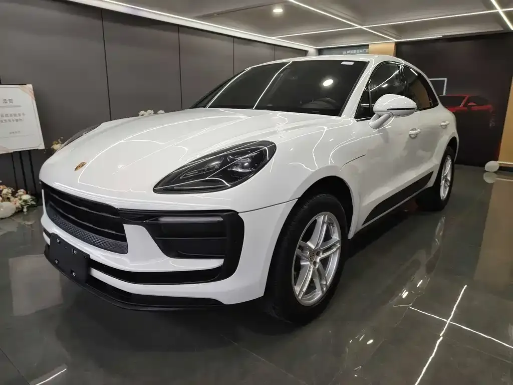 Porsche Macan — фото 1