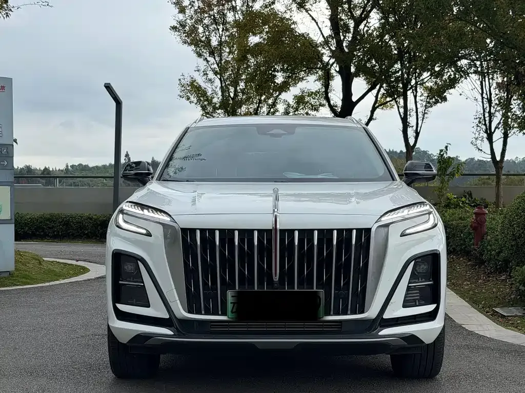 Hongqi HS3 PHEV — фото 2
