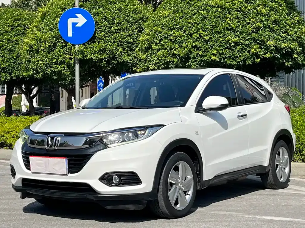 Honda Vezel — фото 1